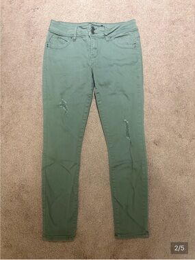 3 for $14 Bottoms up green skinny jeans size 4